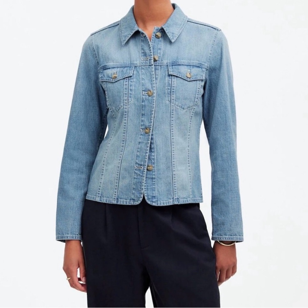 NWOT Madewell Shrunken Button-Front Shirt Denim Jean Jacket SMALL